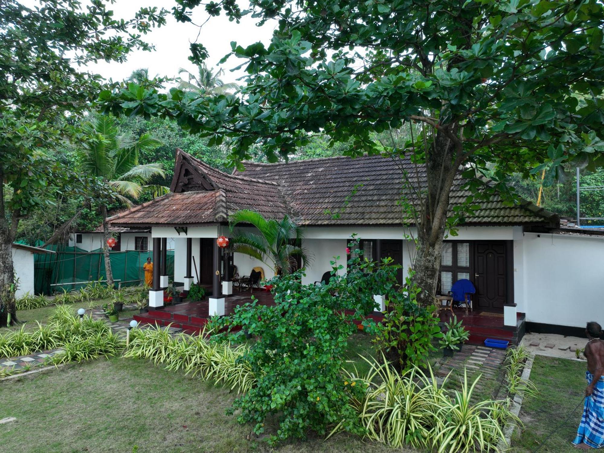 Marari Sealap Beach Villas マラリクラム エクステリア 写真