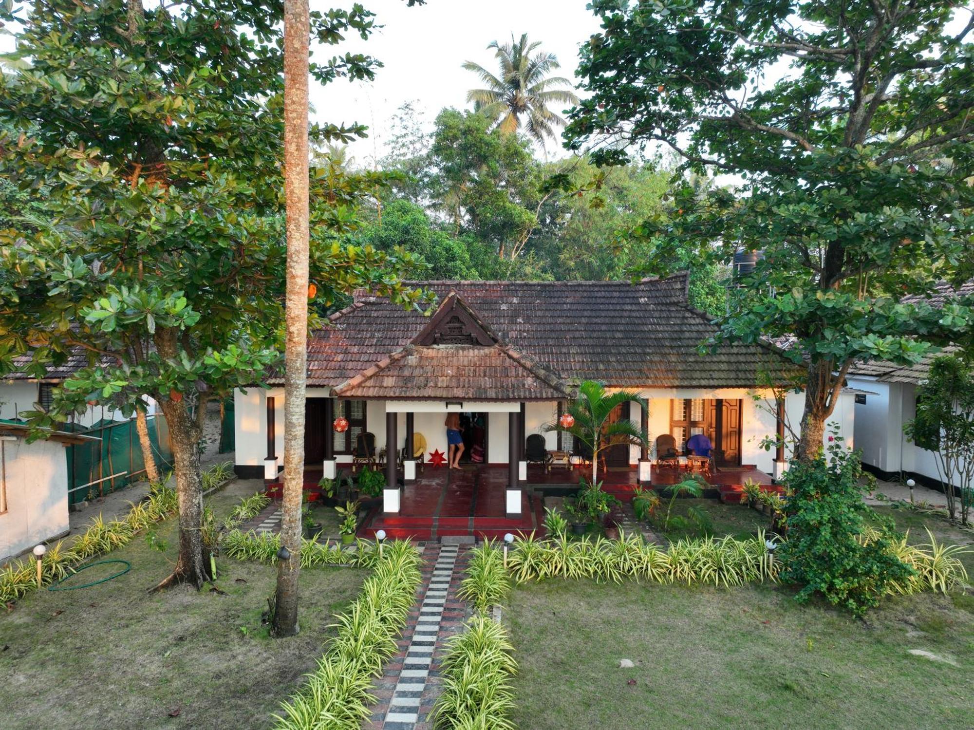 Marari Sealap Beach Villas マラリクラム エクステリア 写真